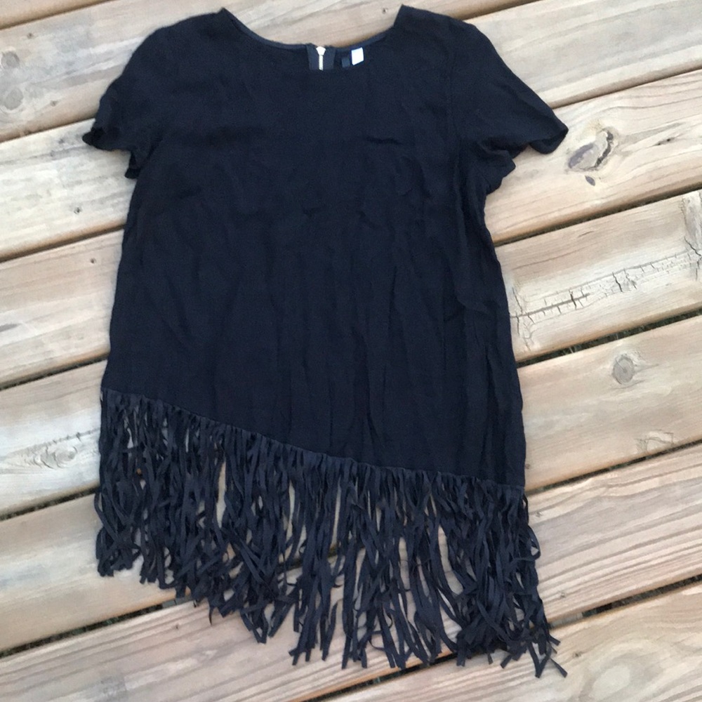 Kensie - Black Fringe Top.